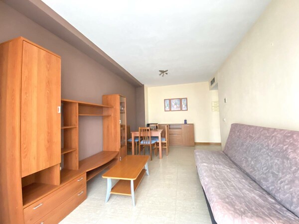 Two Bedroom Apartment Near The Beach 